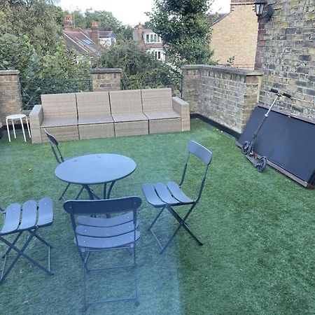 Spacious Two Bedroom Flat In Prestigious Highgate. Londres Exterior foto